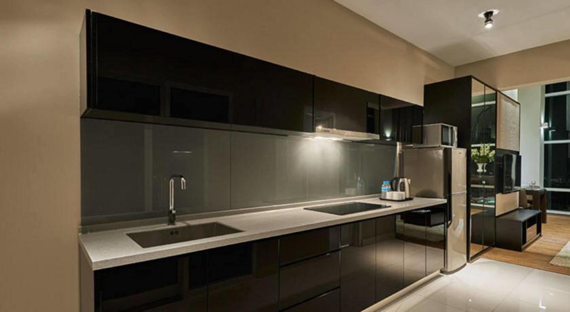Maritime Luxury Suites George Town Dış mekan fotoğraf