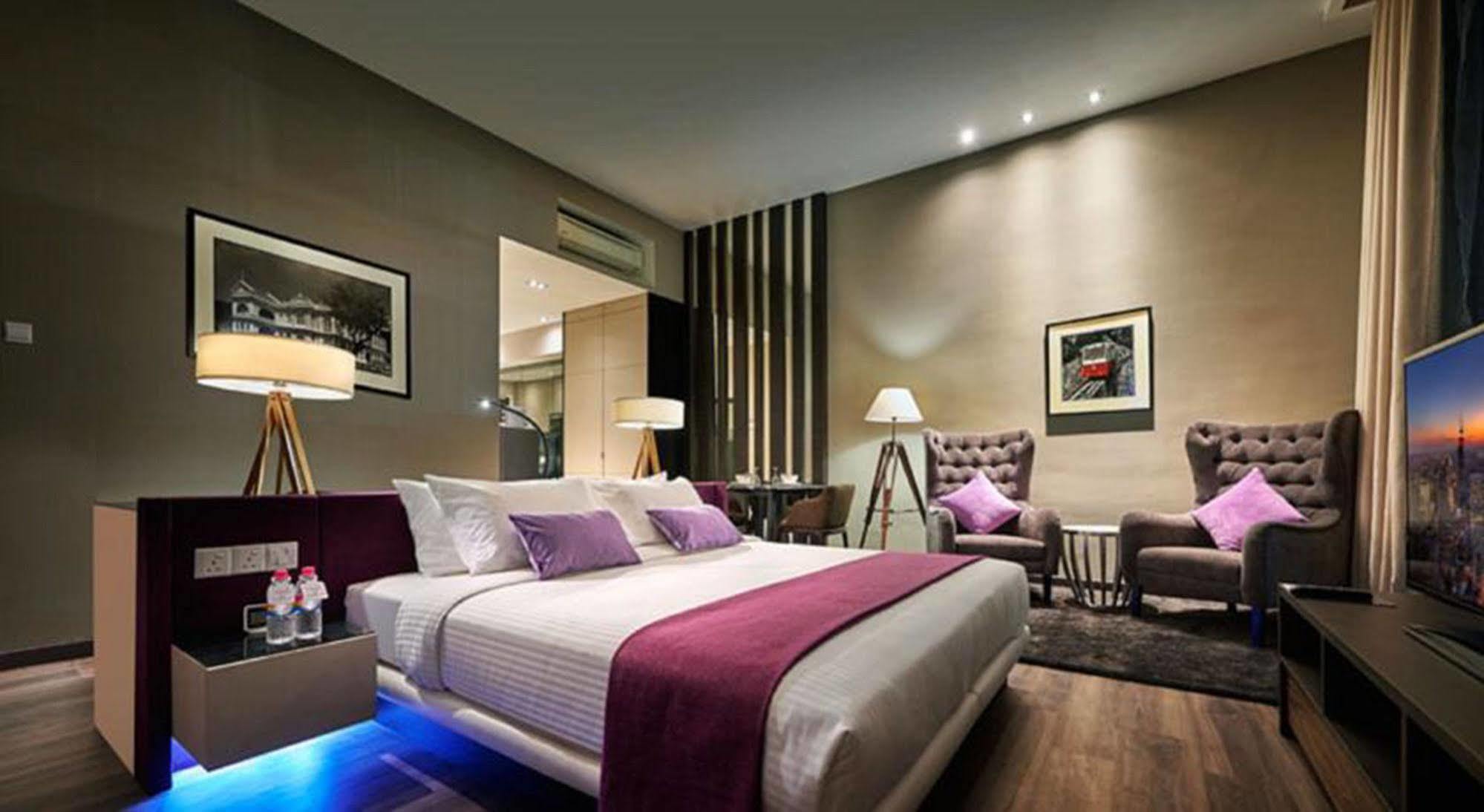 Maritime Luxury Suites George Town Dış mekan fotoğraf