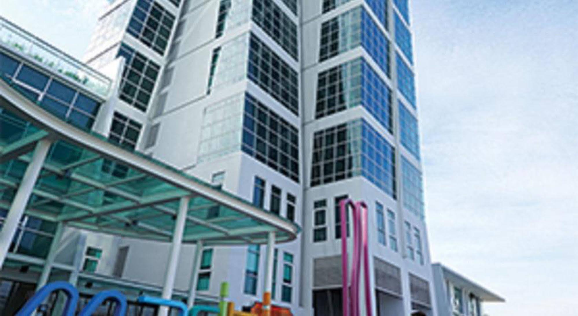 Maritime Luxury Suites George Town Dış mekan fotoğraf